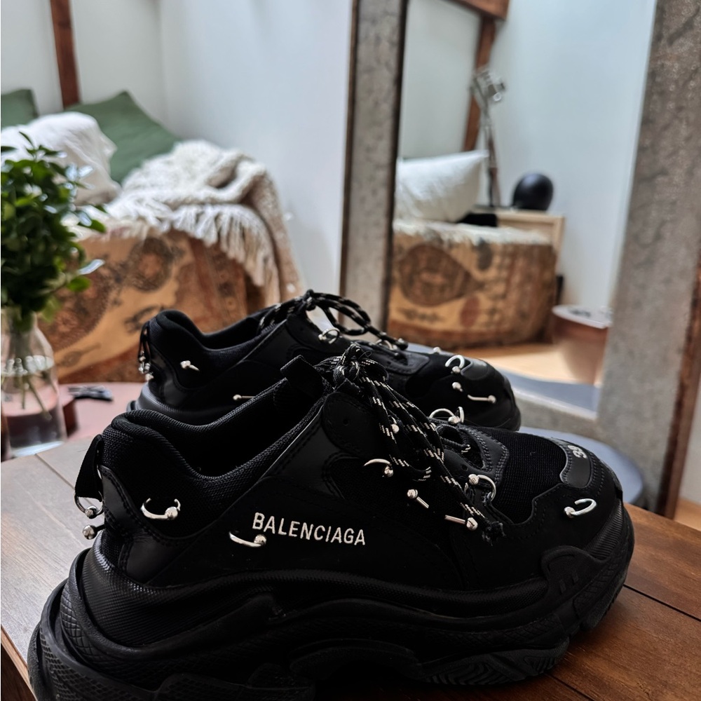 Balenciaga Black Chunky Sneakers